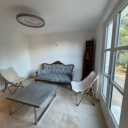 14474 Location Saisonniere Bas De Dans Un Domaine Prive Prestigieux Les Adrets-de-l'Esterel