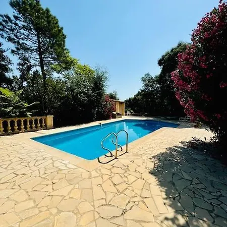14474 Location Saisonniere Bas De Dans Un Domaine Prive Prestigieux Apartment